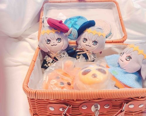 おともだちとパンもたべたよ。できたてふわふわおいしかったなぁ。