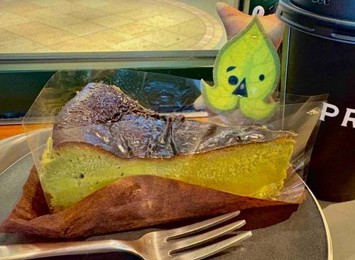 おんなじ色のケーキだァ‼︎