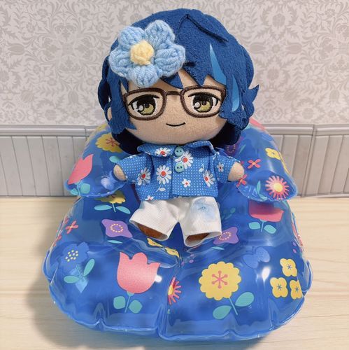 俺はつむぞうと言います〜。
たくさんのぬい友と仲良く暮らしています。
よろしくお願いしますね💙
