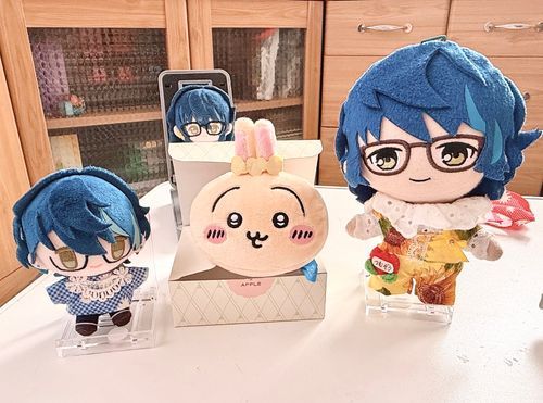 新しいお友達のうさぎさんです〜
イィィヤァッハー！
と叫んでいました〜💙