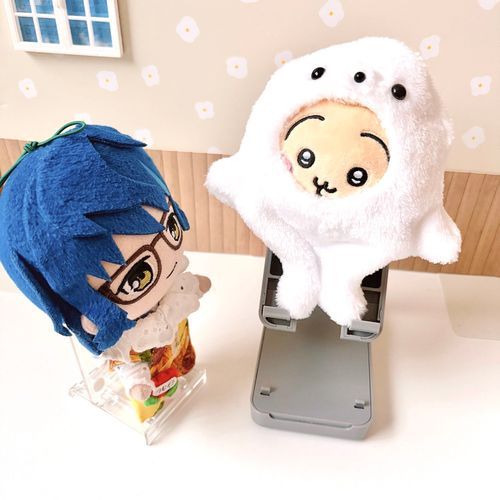 うさぎさん、新しいお洋服ですね〜
お似合いですよ〜💙