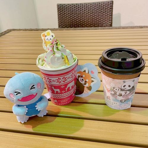 みんな〜！！久しぶりなんだ( ´ ▽ ` )ﾉ
投稿しようと思ってたら、なんと半年以上も経ってたんだ😭
コメントも全然返信できてなくてごめんね😭💬
またみんなと交流できたらいいな✨️
