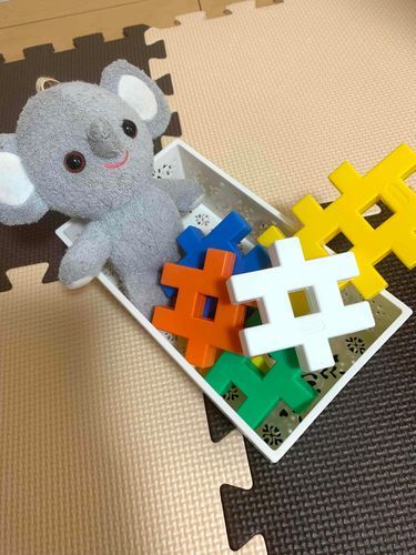 ぞうのパオンくんとお気に入りの場所でブロックで遊ぼう〜♪
どんな形が出来るかなぁ？✨