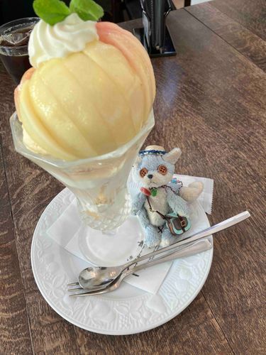 おっきなももパフェ〜ぱーとつー