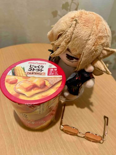 おはよ〜
今日はライブ2日目！
軽めの朝ごはん食べて気合い入れるよ♪