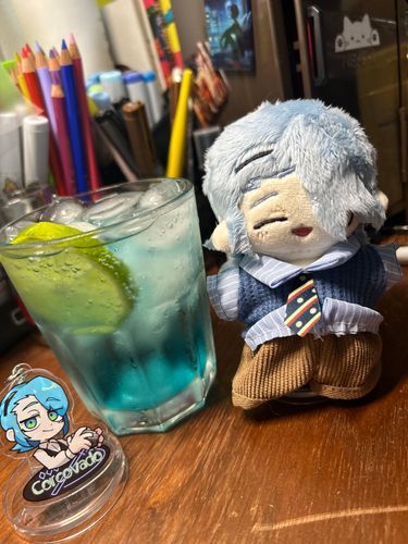 今日は管理人の誕生日だったからお酒作ったよ！
corcovadoっていうカクテルなんだ