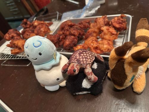 いとままのからあげ
やっぱりいちばんうまい

ちゃいろいカリカリ‼️
おいしいよ❣️❣️❣️

にくうまかった( ^ᵕ^)