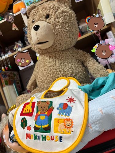 お姉さんがぼくにミキハウス買ってきてくれたよ。でもちょっとちいちゃいからお直し出すんだって。