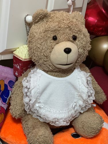 みなさーん。お姉さんがミキハウスのセレモニースタイをプレゼントしてくれました。