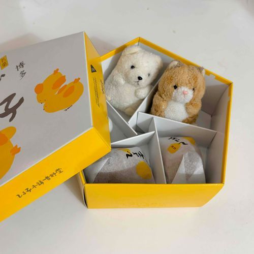 実家に帰ったらひよ子もらった
やった〜！