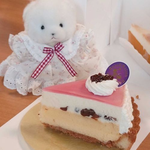 ラムレーズンタルト！とっても美味しかったの。主もしおも、ラムレーズンがだーい好き💕︎