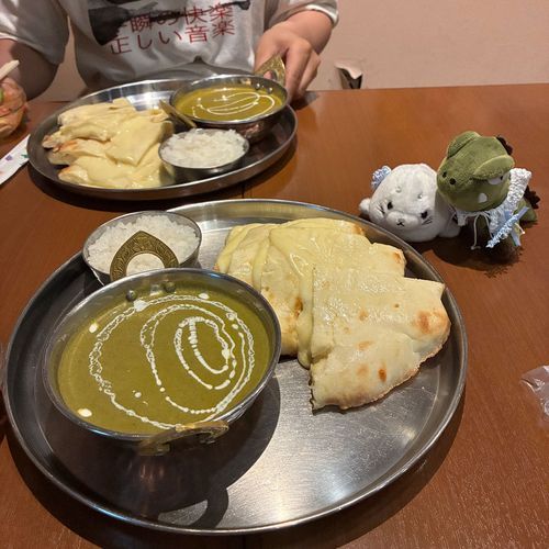 ナン食べました