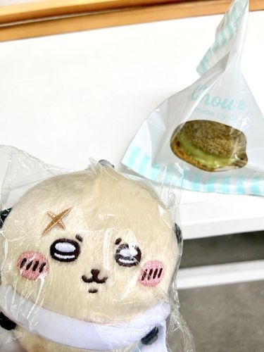 今日は友人がスイーツをくれました。
嬉しいですね、ラッコ先生。