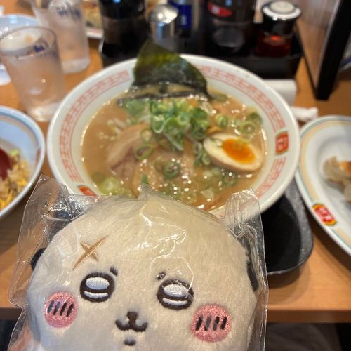 みなさまおはよう〜
昨日の写真ですけどラッコ先生と中華を食べました。ついでにちいかわの映画もリピして来ました4️⃣!