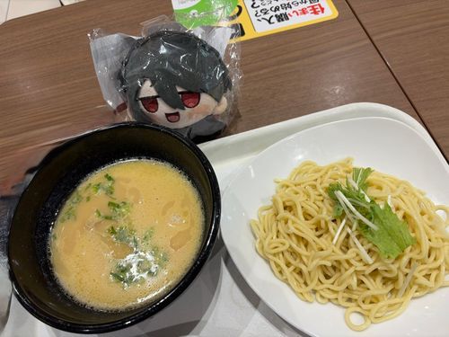 200gのつけ麺だってやっちゃー
リンガーハット