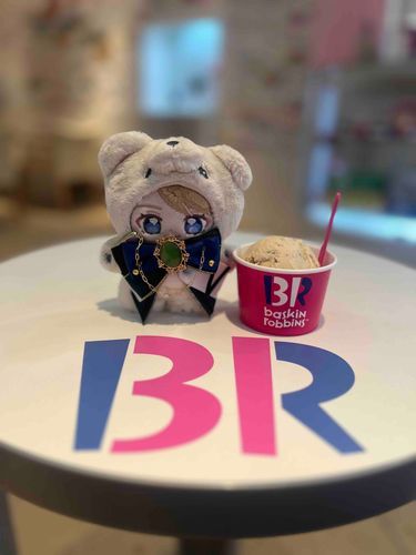 いつも同じフレーバー頼んじゃう🍨💛