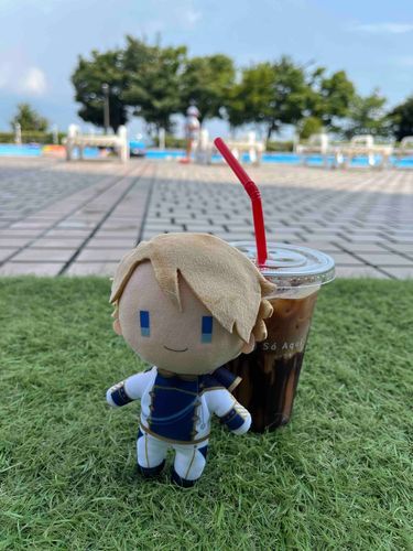プールサイドでチョコミント牛乳珈琲🥤