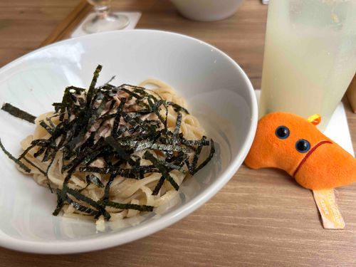 今日は美味しいパスタを食べてきたよ〜✨美味しい自家製レモンサワー付きで❣️🍋