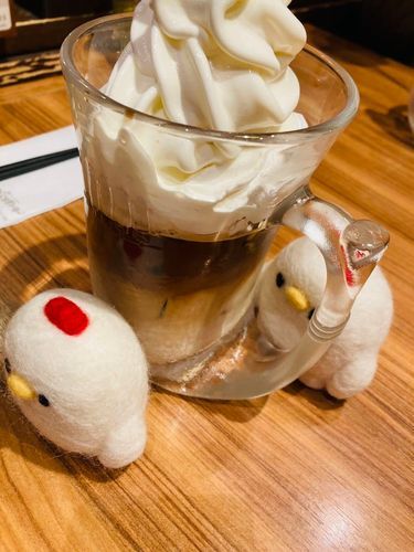 視線を感じる。