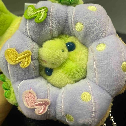 ミャクミャクさんに似てるオルメル🐢🎶ダッフィフレンズの仲間達みたいにふわふわじゃないけど癒しをみんなに届けたい！よろしくね💚