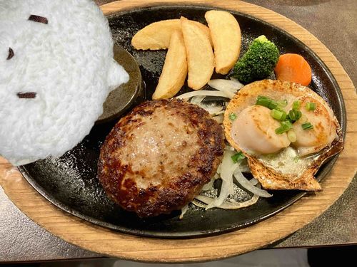 ﾊﾝﾊﾞｰｸﾞ　ｱﾁｱﾁ