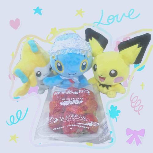 いちごだ〜🍓🤍