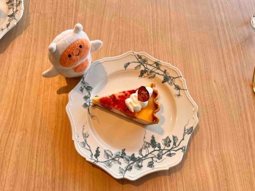 これはむちゃうまタルトケーキ！