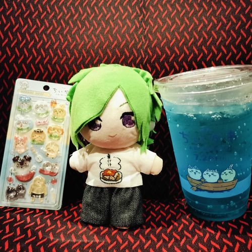 ちいかわ見てきたよ！
ちゃんとシールも貰えた💕
…ぬしちゃんのばか💦
煮付けにこんな意味があるなんて、知らなかったよ…(´ ・ω・｀)
