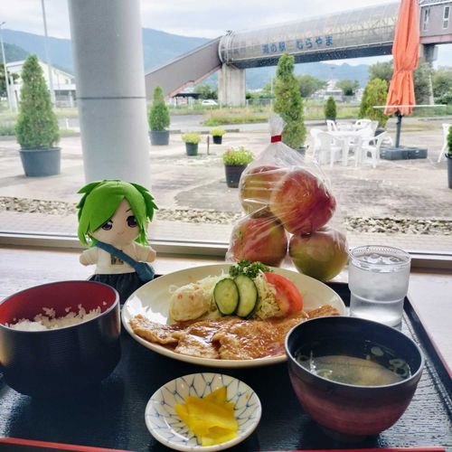 お昼は道の駅の生姜焼き〜！
🍎も買っちゃった