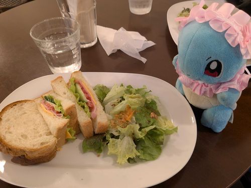 「サンドイッチ、おいしかったな」