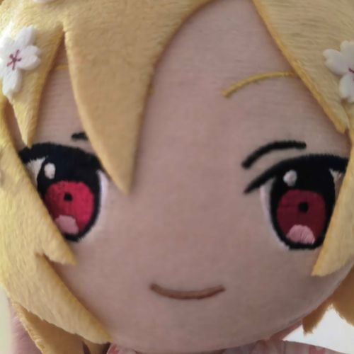 靠近～