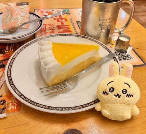 コメダの新しいケーキむちゃウマ🍰🐰🥭✨✨✨✨✨✨✨✨✨✨✨✨
