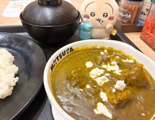 ほうれん草とカッテージチーズのカレー🍛チキン入りにした🍗まろやかで美味しかった🐰✨