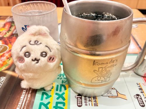 コーヒーの日らしくて、たっぷりサイズへのサイズアップが無料だった🐰☕️✨