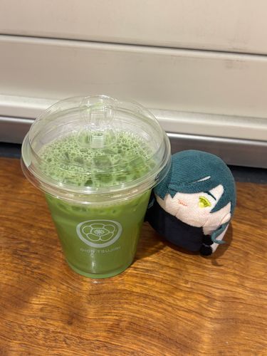やぁ、青江もちだよ
こちらは抹茶ラテ
京都のは美味しいねぇ