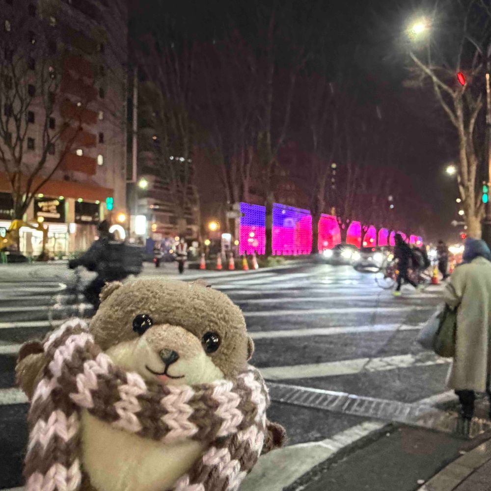 かふぇで すこーんを たべたり ぴかぴかを みたり したよん！
すこーんがね ふかふかで おいしかった！