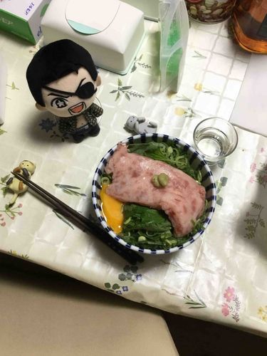 ごろう
ヒッヒヒー✨ちなみに〜、この前のお休みに、ちぃっとふんぱつして、ネギトロ丼作ったでぇ〜うまそうやな〜