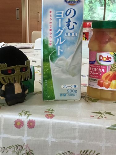 ジャギっち
オイ‼️朝っぱらから、何ゴソゴソやってんだ‼️ってか、朝ごはんに、飲むヨーグルトとトロピカルフルーツ🥭って。朝メシこれだけか？