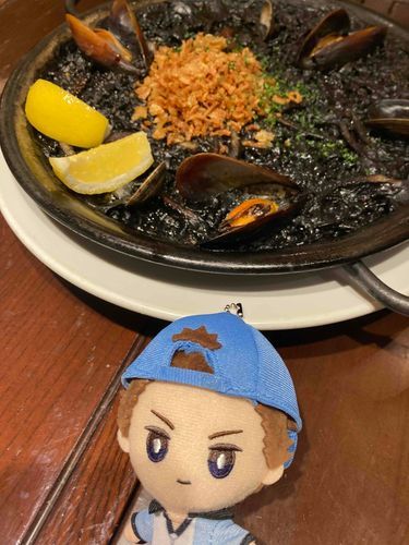 ぬいどさん、イカ墨パエリアだよ