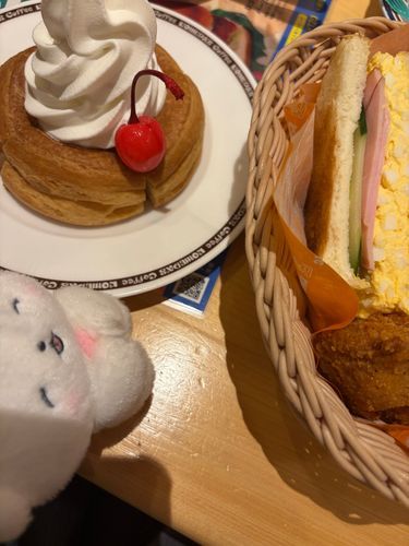 コメダ珈琲店に来たね
むー