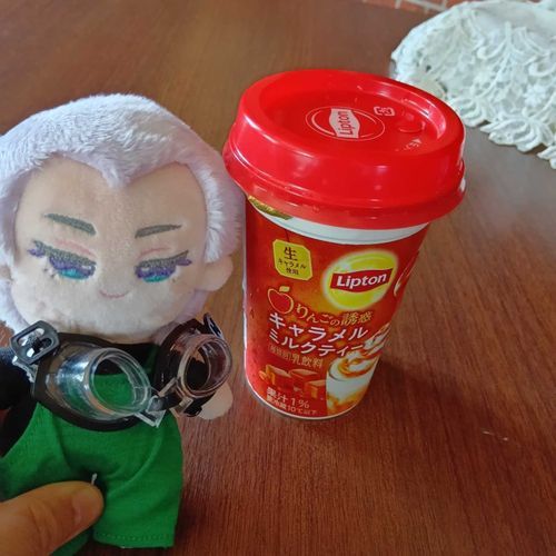 ローソンで美味しそうなドリンク見つけたよ🍏おやつにしようね！