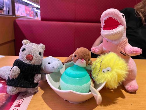 みなですしろーいった♪