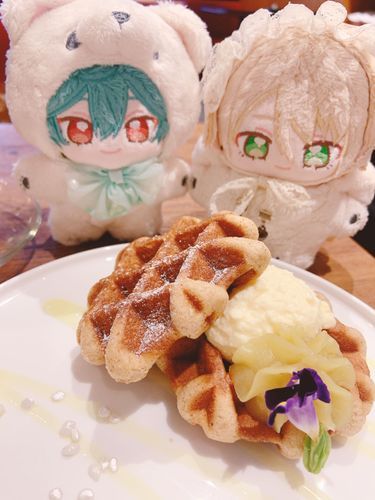おともだちのライカくんと一緒にシナモンに行ってきたよｫ🦄
ワッフルの味がすごくスイートポテトだった❕一足先に秋感じれたの🍂🍠
ゆずさんはこの前にシチューも食べててお腹がぱんぱんになっていたよε= o(´〜｀;)o 