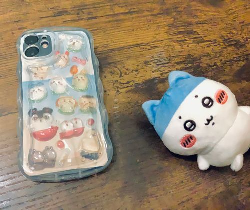 みんながやってたから…憧れて作ったんだって…
でもなんか…ちっちゃいスマホだから…詰まっちゃってッ
これってなんか…正解なの？
正しいんだよね？「持ち歩く」のが…