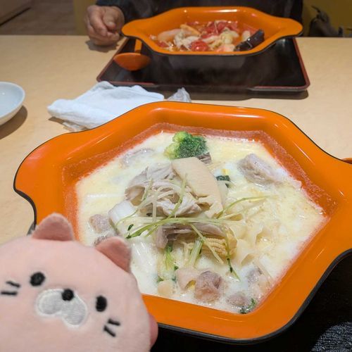 かいぬしは、いつも辛くないまーらーたんばかり食べている。