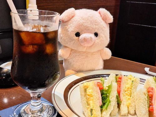 ぶーちゃん。
今日ははじめてのイオンとカフェにもちょっと緊張したね。
またいこうね。