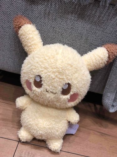 こんにちはぼくは、ポケピースのピカチュウ　　　　　　　でんきタイプだよー　　　　　　　　よろしくね