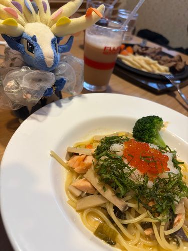 大好きな祖母とランチです！
苦手な大葉が大量に盛られてて笑いながら祖母にあげました…😐