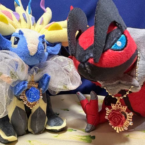 ゼル様とお揃い、よかったね！イベさん！(今度また2人のお揃いのケープか何か作りますね…🫥)