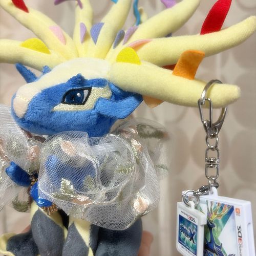 トレーナー、ギリギリにひっかけないでください。せめてもう少し奥にしてください。